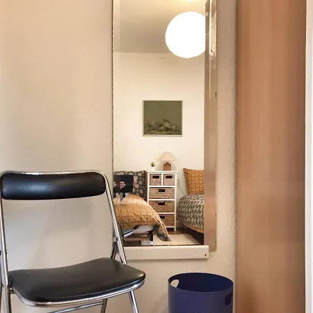 Lindo Lugar - Just A 7 Minute Walk From The Airport Bed & Breakfast *